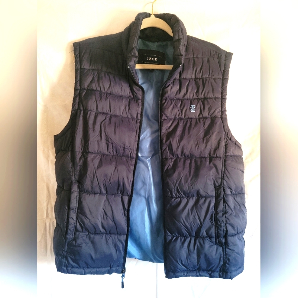Izod Men's Dark Blue Quilted Vest, Pre- Owned, Excellent Condition! (57B)